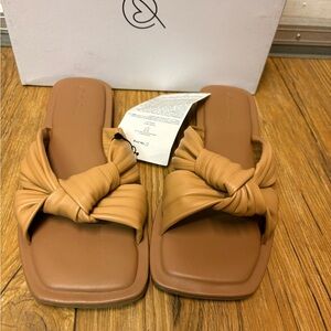 New with Tags and Box- Ladies size 9 Faux Leather Knotted Slide Sandals